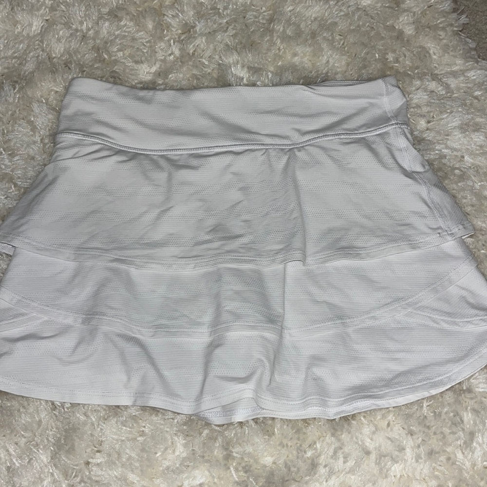 White athleta skirt, perfect condition, barely worn
